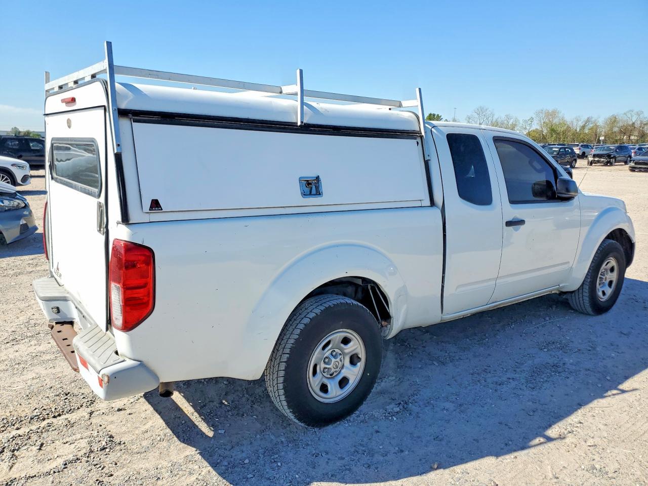 2015 Nissan Frontier S