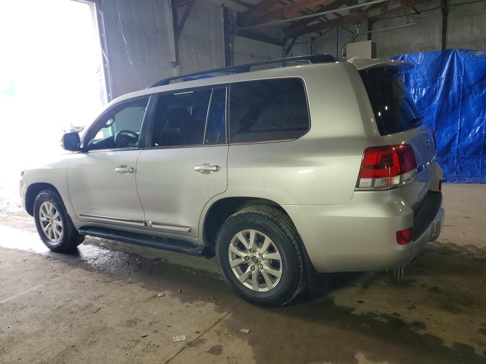 2016 Toyota Land Cruiser Base