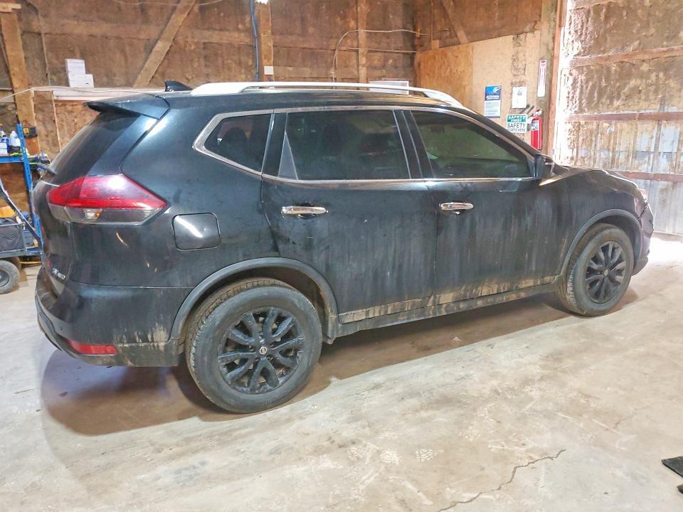 2020 Nissan Rogue sv
