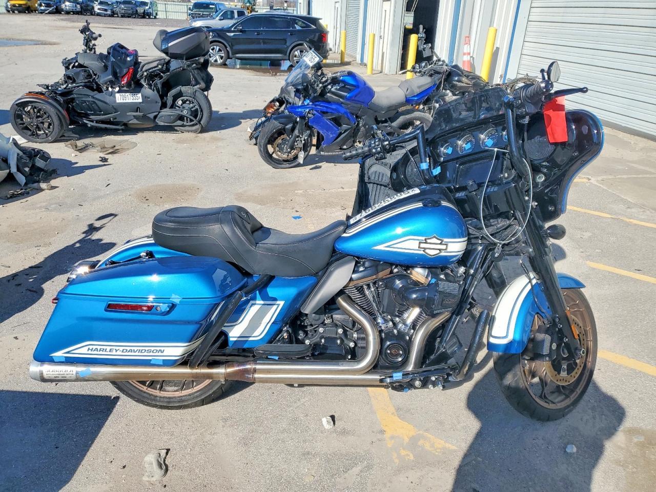 2023 Harley-Davidson Flhxst