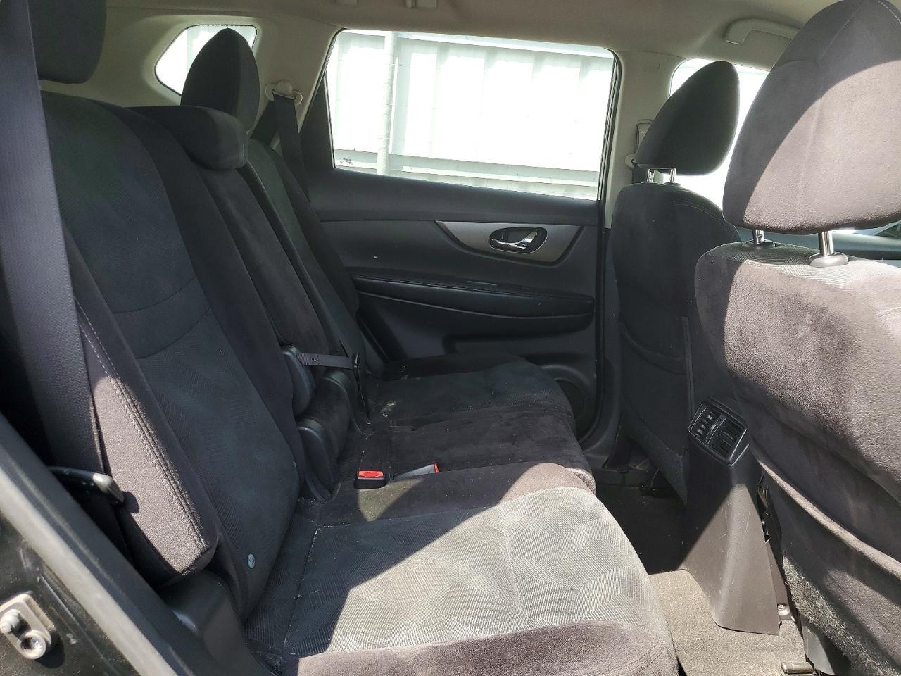 2014 Nissan Rogue sv