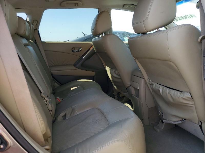 2010 Nissan Murano s