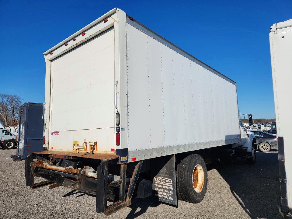 2011 Ford F750 Super Duty BOX Truck