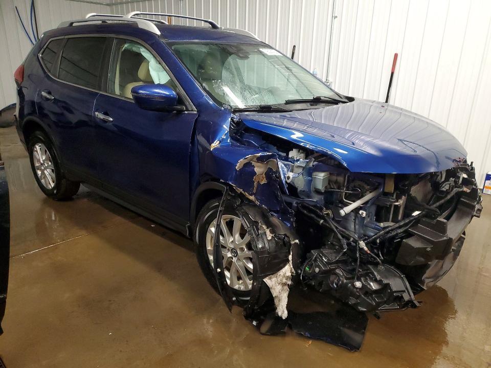 2020 Nissan Rogue sv