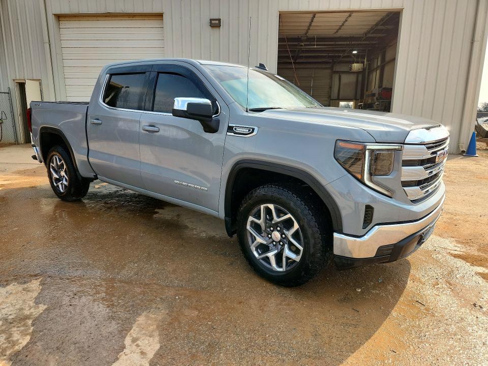 2025 GMC Sierra K1500 SLE