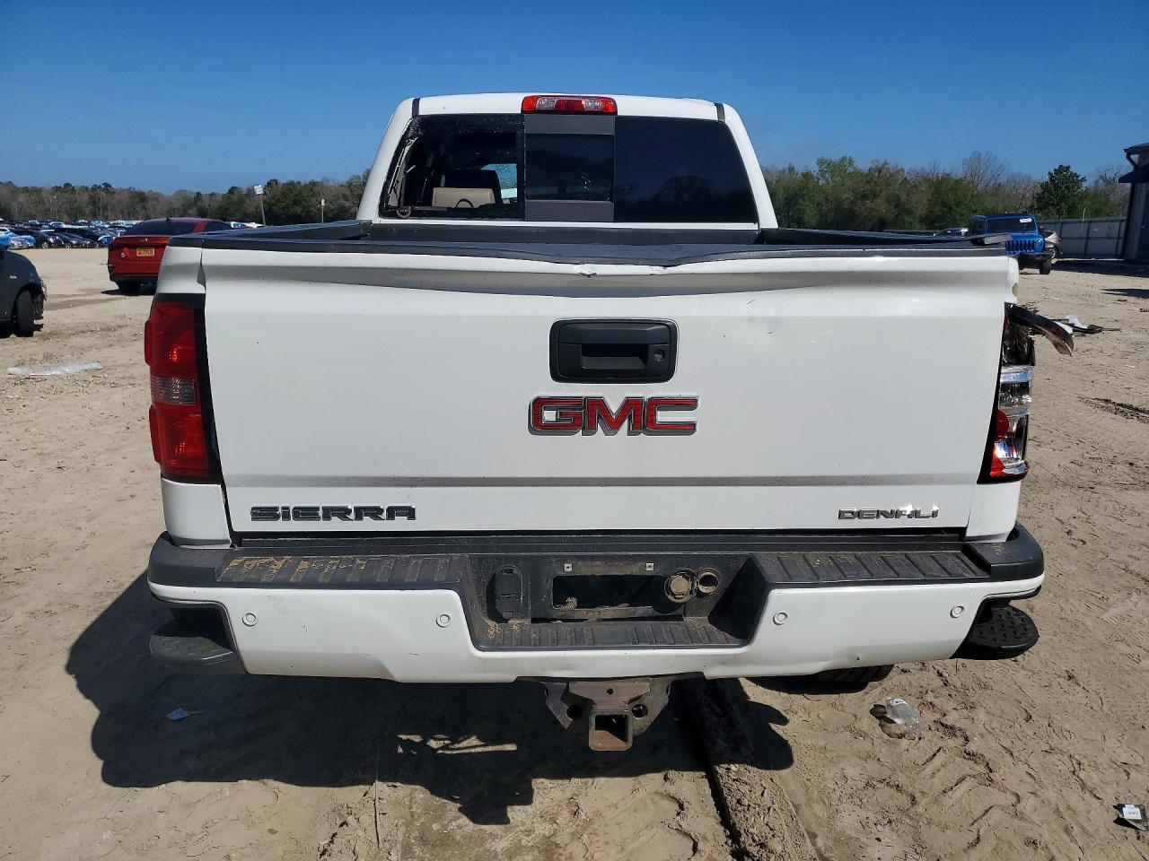 2015 GMC Sierra K2500 Denali