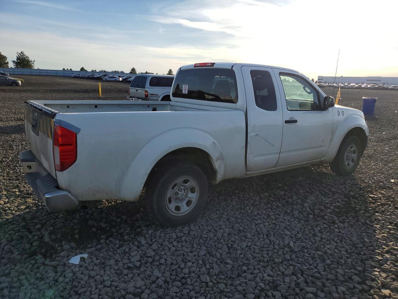 2013 Nissan Frontier S