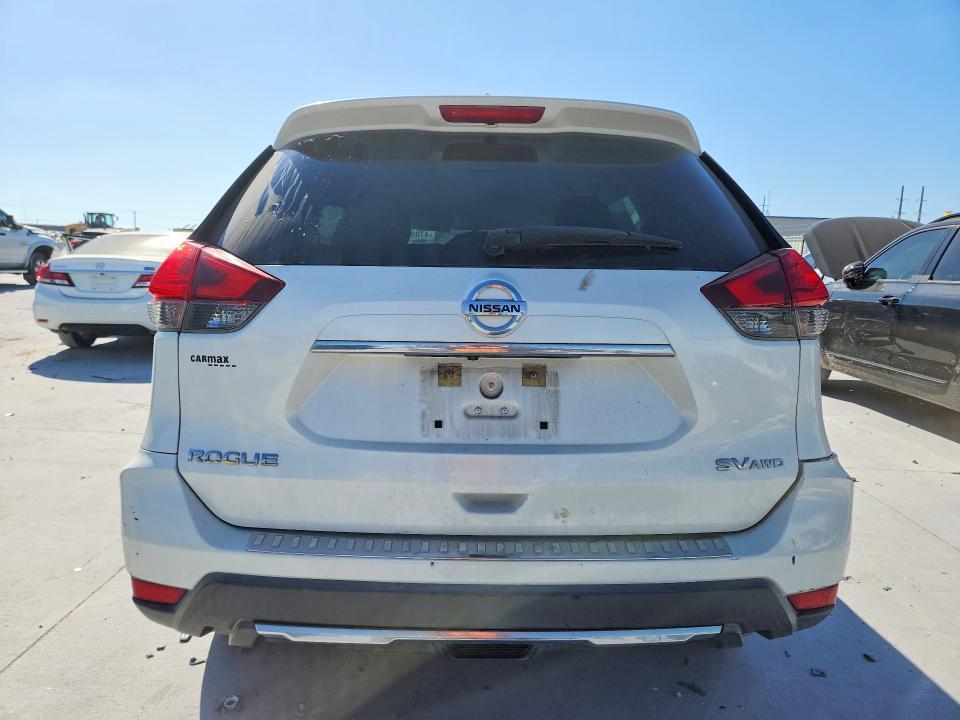 2017 Nissan Rogue sv