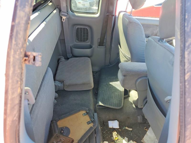 2002 Toyota Tacoma Base