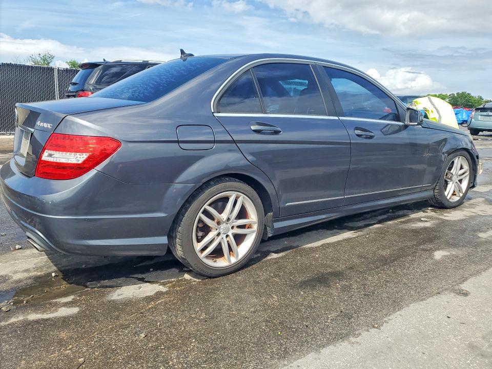 2013 Mercedes-Benz C 300 4matic