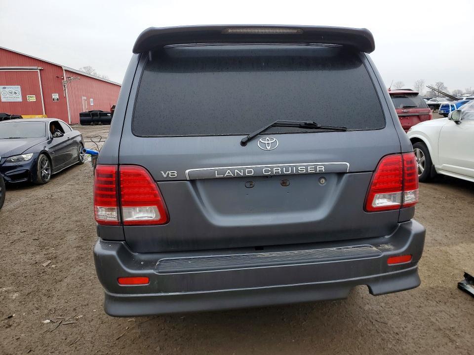 2004 Toyota Land Cruiser Base