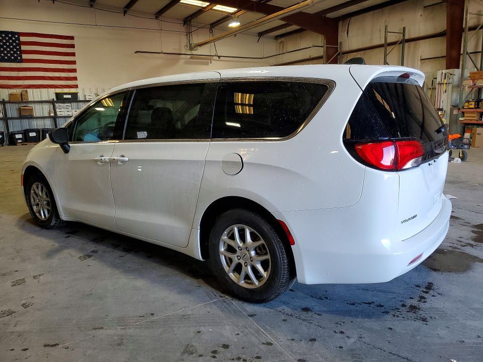 2024 Chrysler Voyager lx