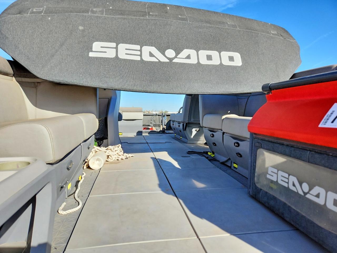 2023 Seadoo W Trailer