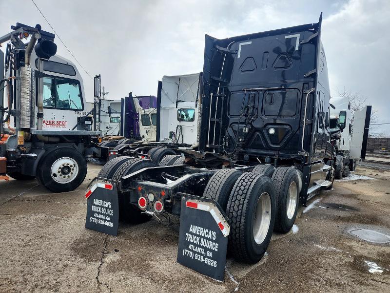 2019 Freigliner 2019 Freightliner Cascadia 126 Semi Truck