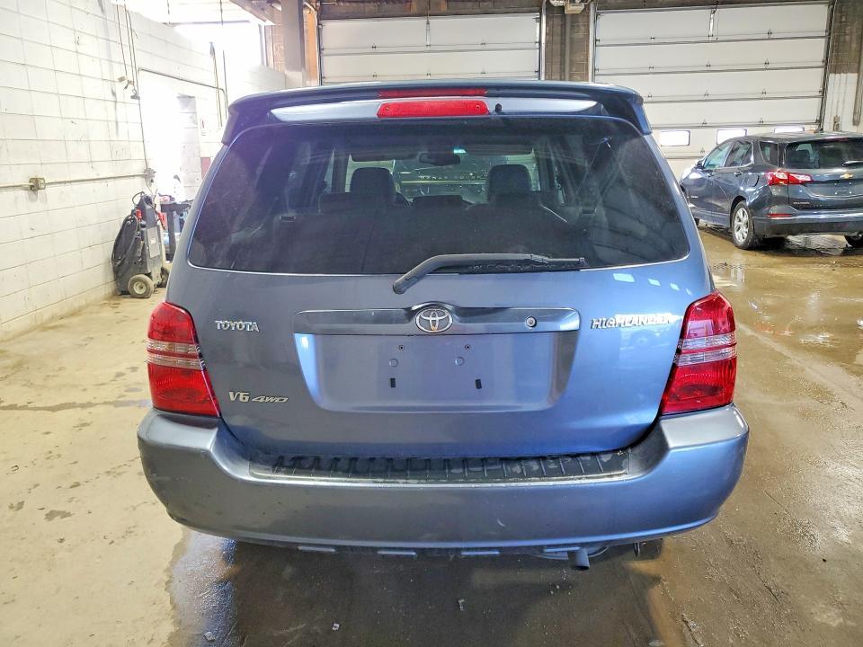 2003 Toyota Highlander Base