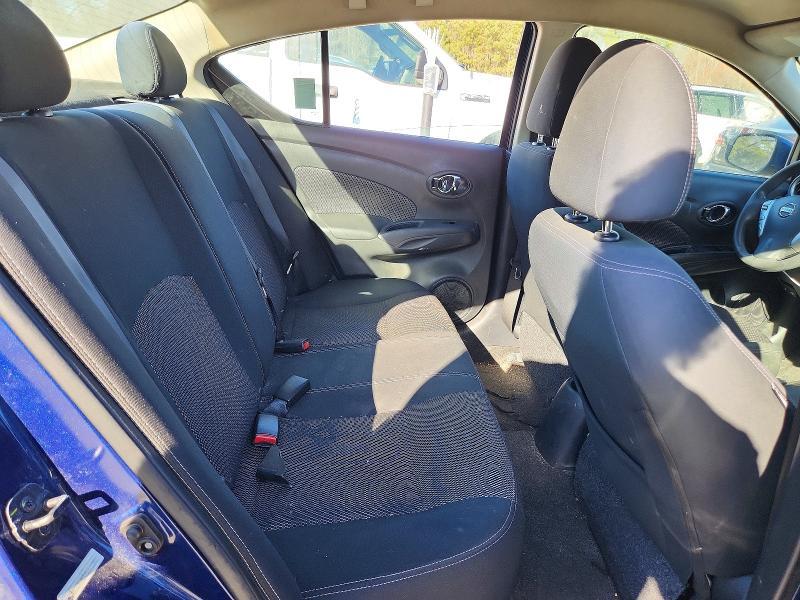 2019 Nissan Versa sv