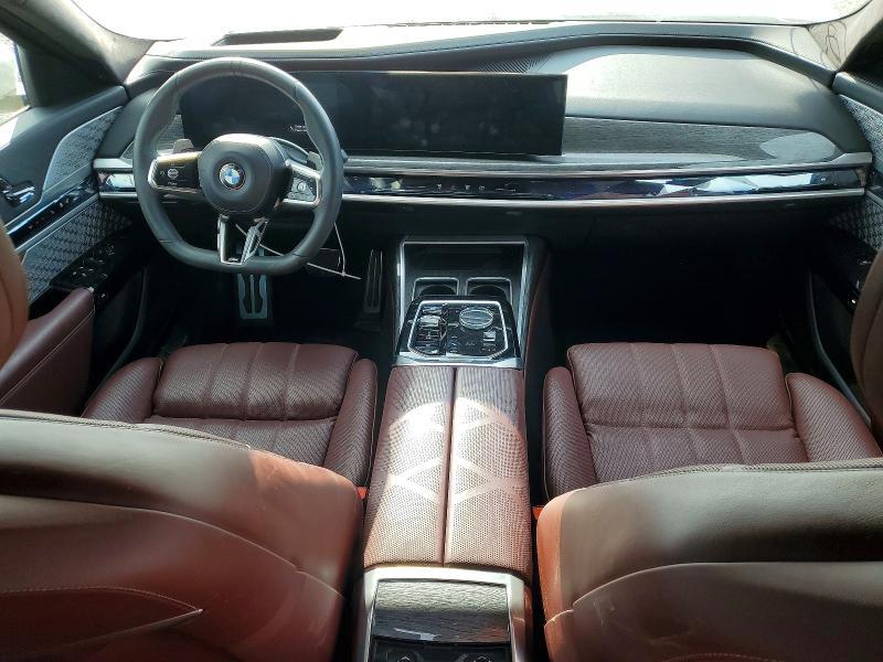 2023 BMW 760