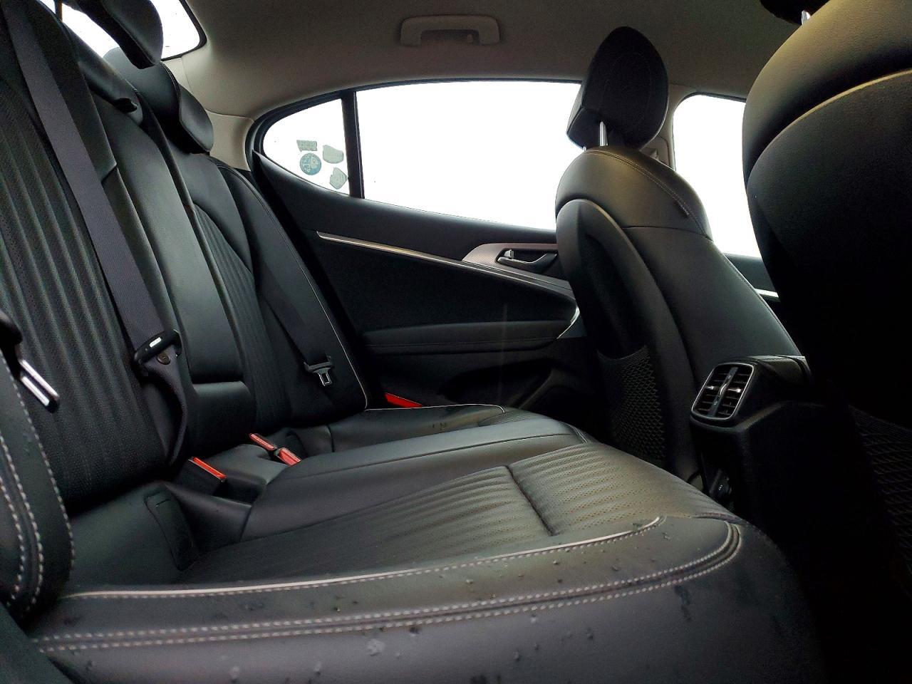 2022 Genesis G70 3.3t Standard