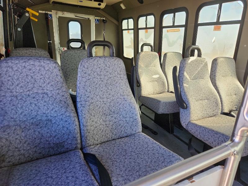2010 Ford E350 Shuttle Bus