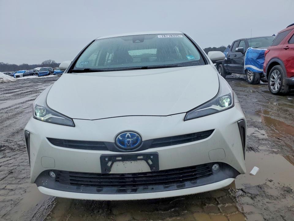 2019 Toyota Prius le Awd-e