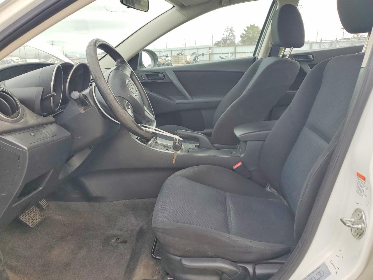 2011 Mazda 3 I