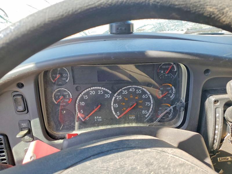 2023 Freigliner 2023 Freightliner Business Class M2 BOX Truck