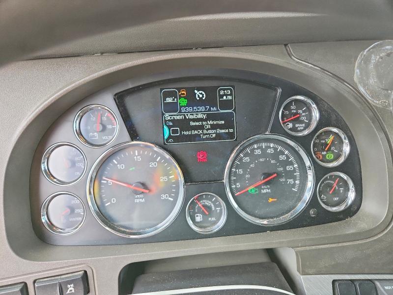 2019 Kenworth T680 Semi Truck