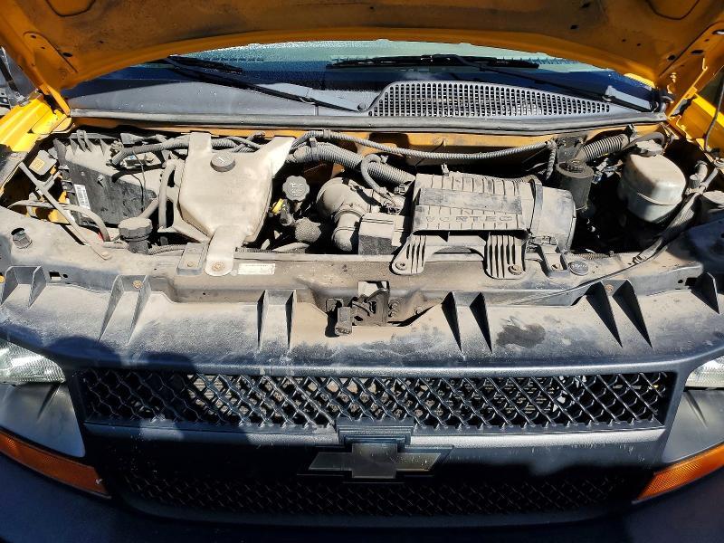 2011 Chevrolet 2011 Collins Bantam G3500-school bus