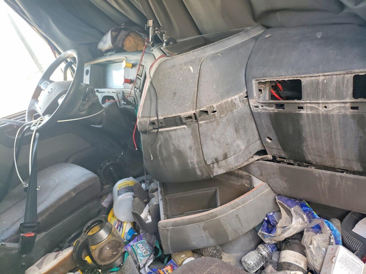 2019 Volvo VNL Semi Truck