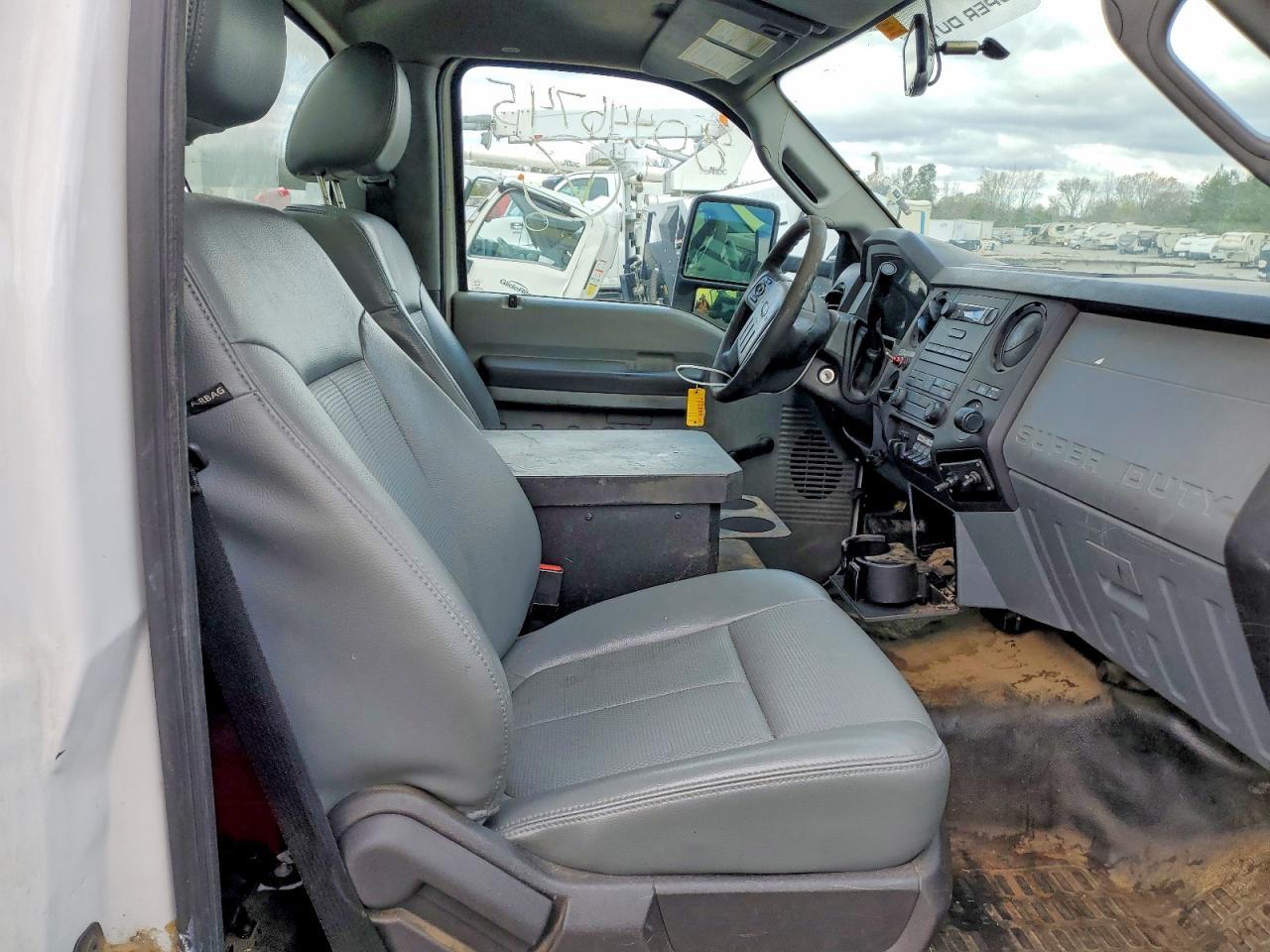 2013 Ford F450 Utility / Service Truck