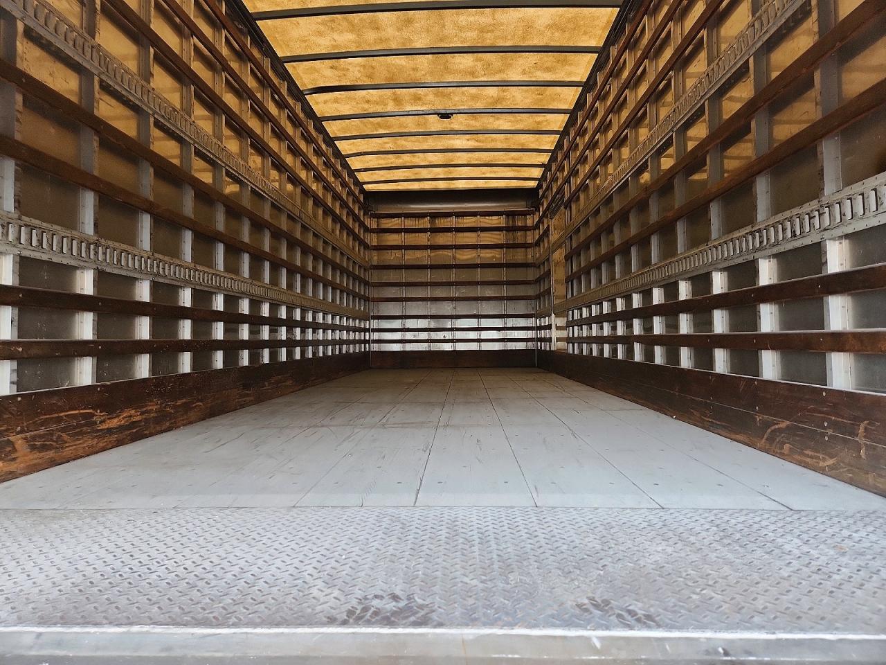 2016 Freightliner Business Class M2 BOX Truck