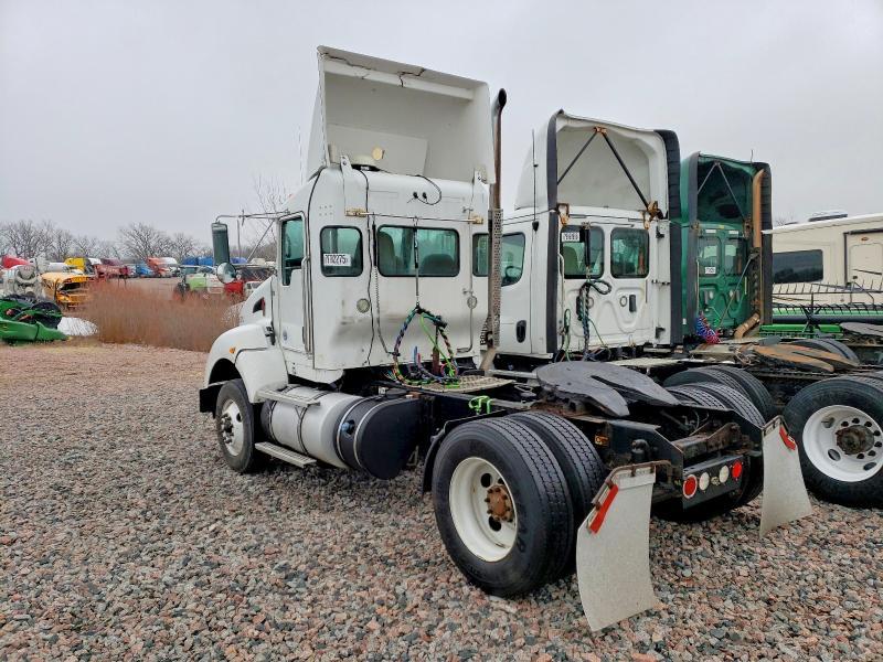 2014 Kenworth T440 Semi Truck