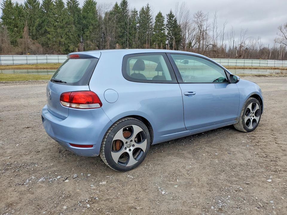 2010 Volkswagen Golf