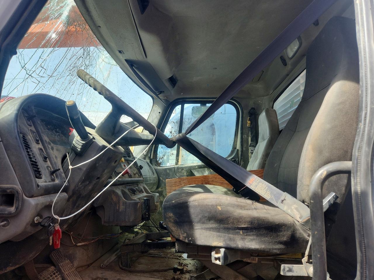 2004 Freigliner 2004 Freightliner Business Class M2 Crane Truck