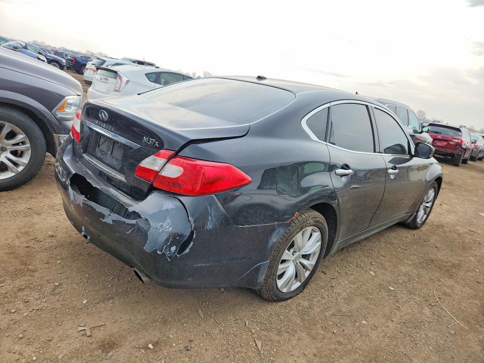 2011 Infiniti M37 x