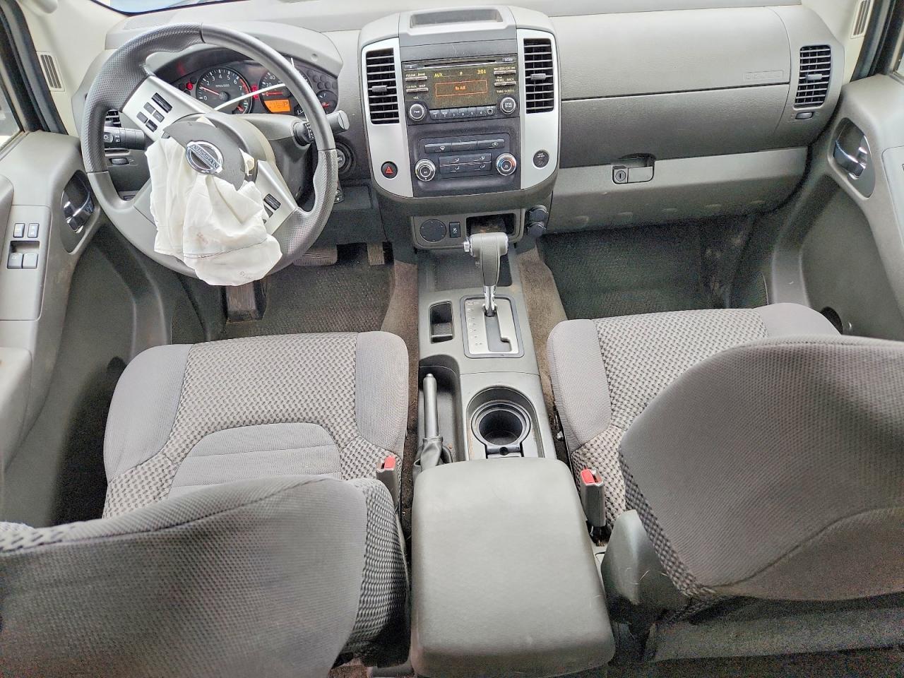 2013 Nissan Frontier SV V6