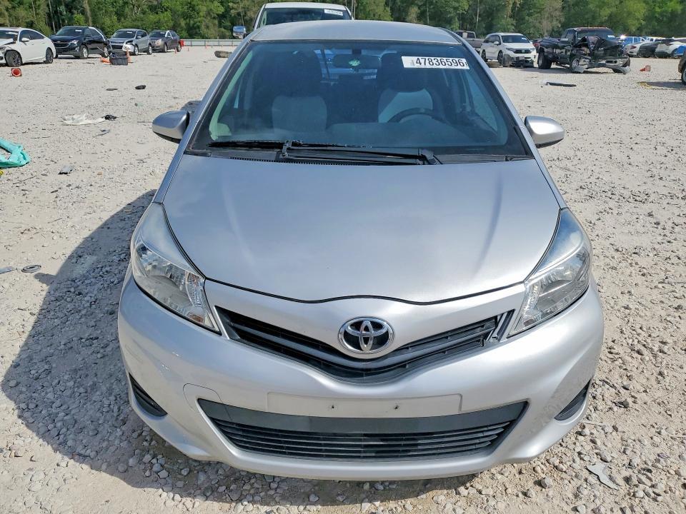 2013 Toyota Yaris 5-door le