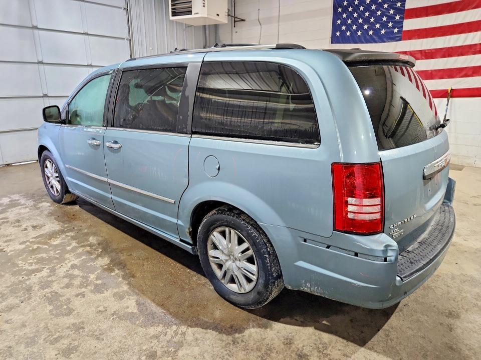 2010 Chrysler Town & Country Limited