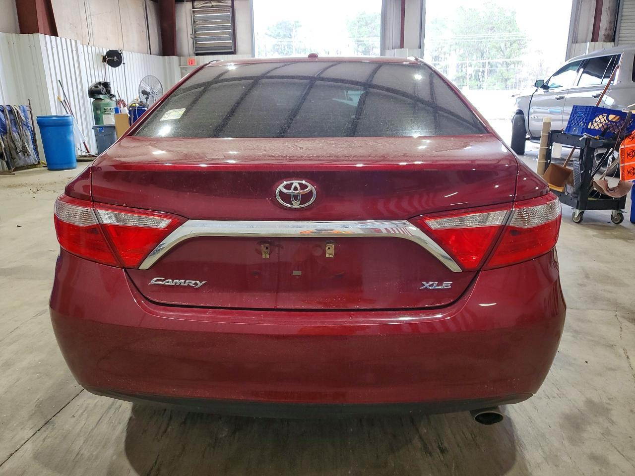 2015 Toyota Camry xle