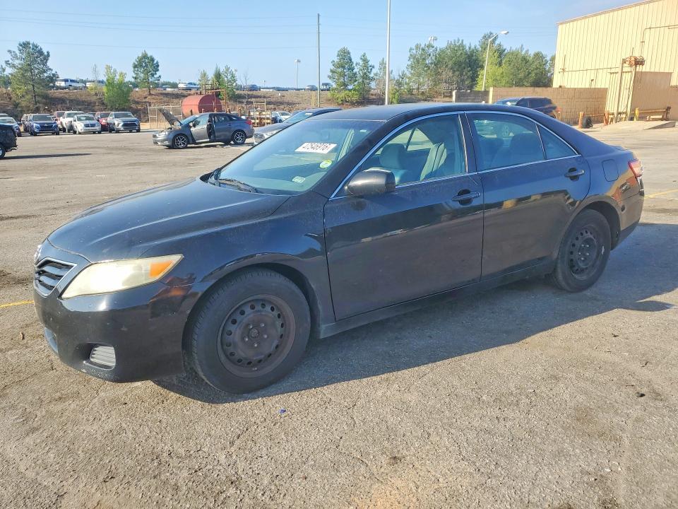 2011 Toyota Camry le