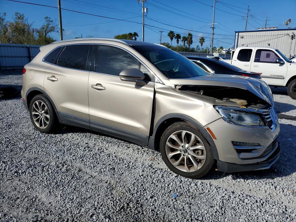 2015 Lincoln Townhouse MKC