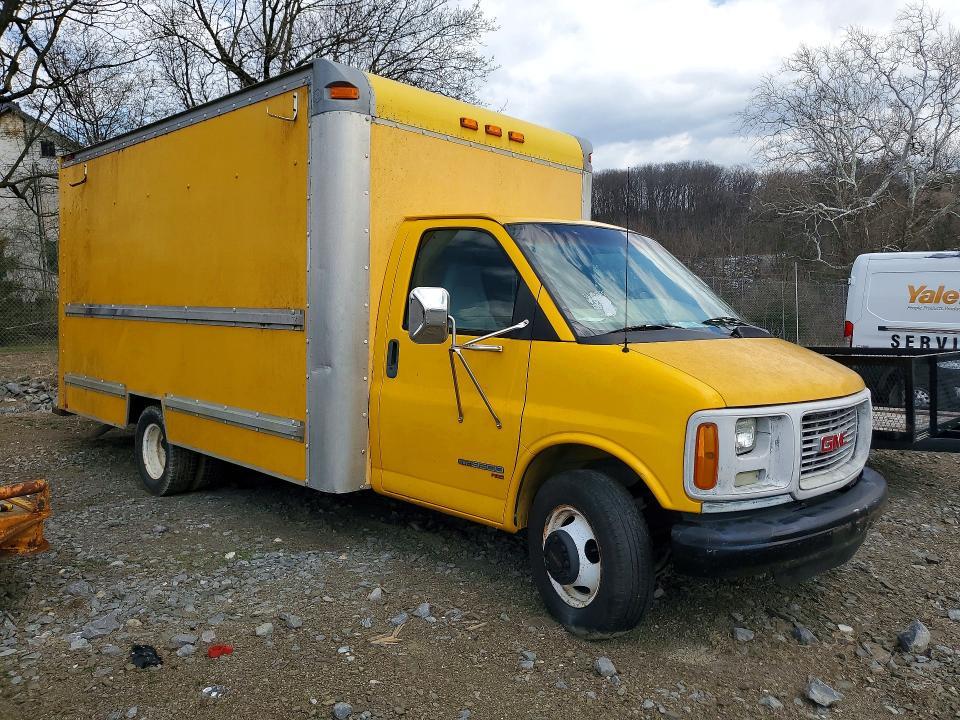 2001 GMC Savana Cutaway G3500