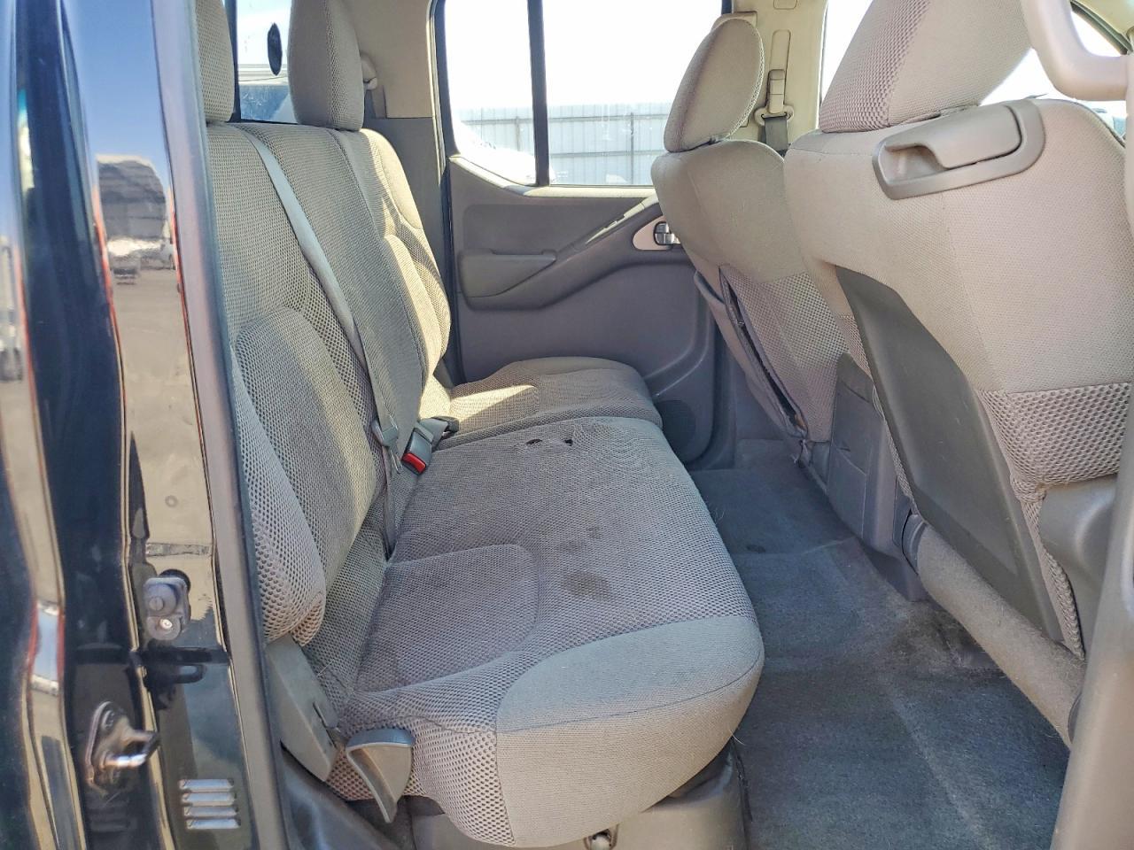 2014 Nissan Frontier S