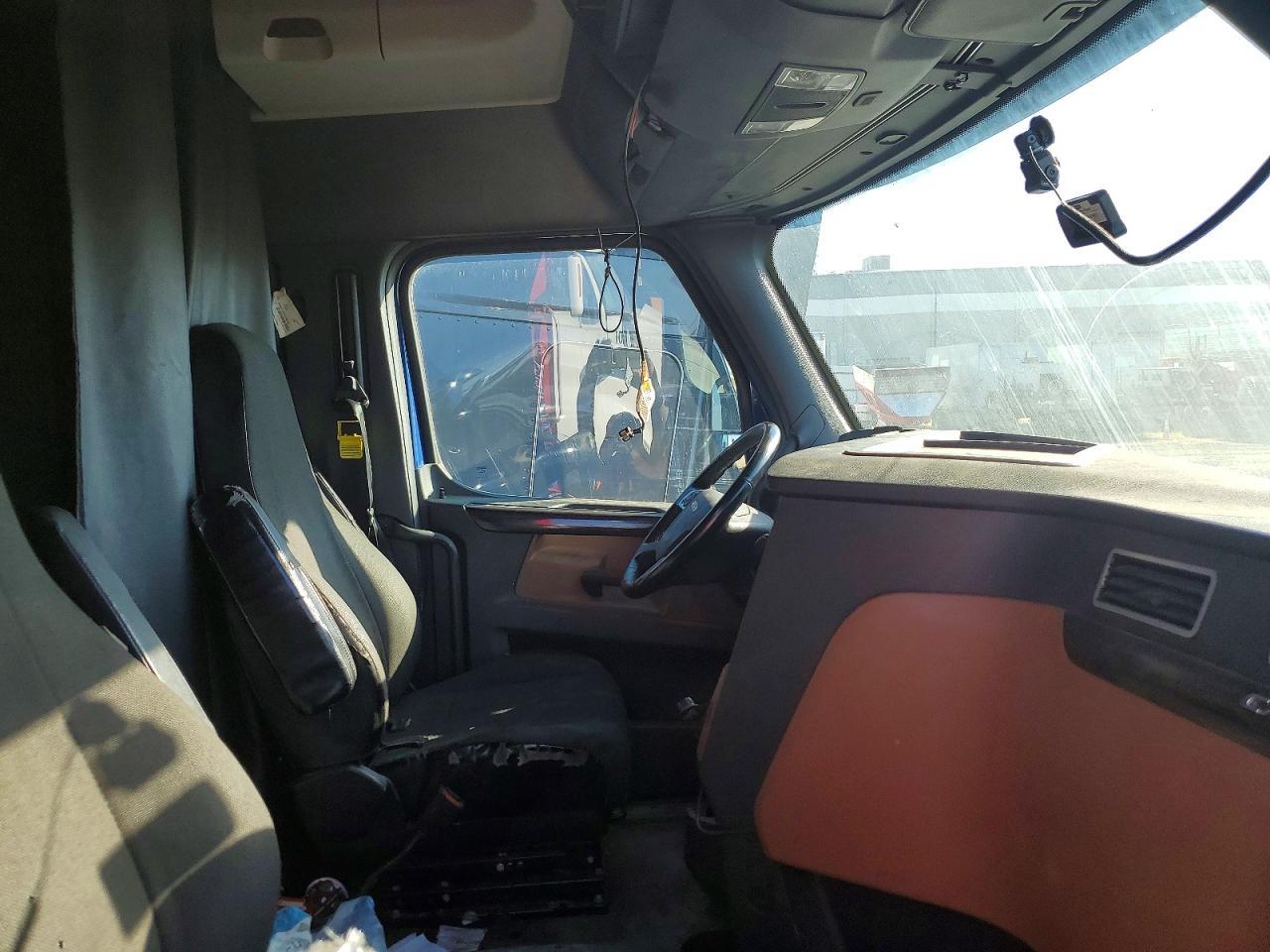 2022 Freightliner Cascadia 126 Semi Truck
