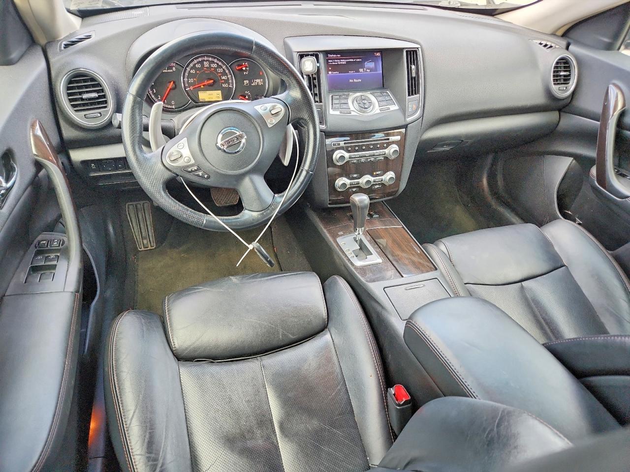 2013 Niss Maxima