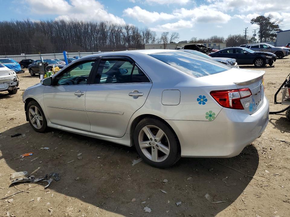 2012 Toyota Camry se