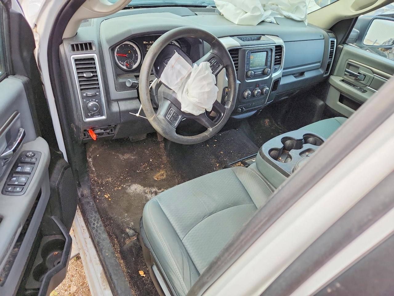 2017 Ram Trucks 1500 SLT