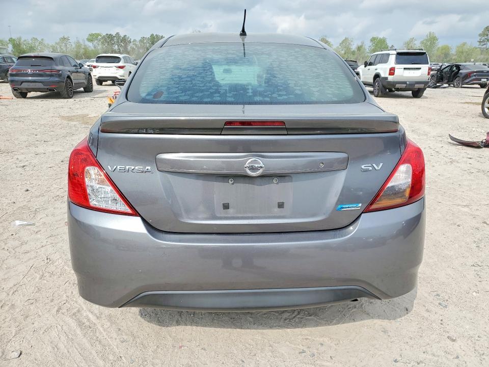 2016 Nissan Versa 1.6 sv