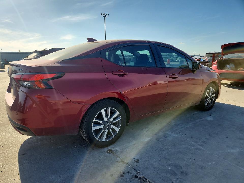 2020 Nissan Versa sv