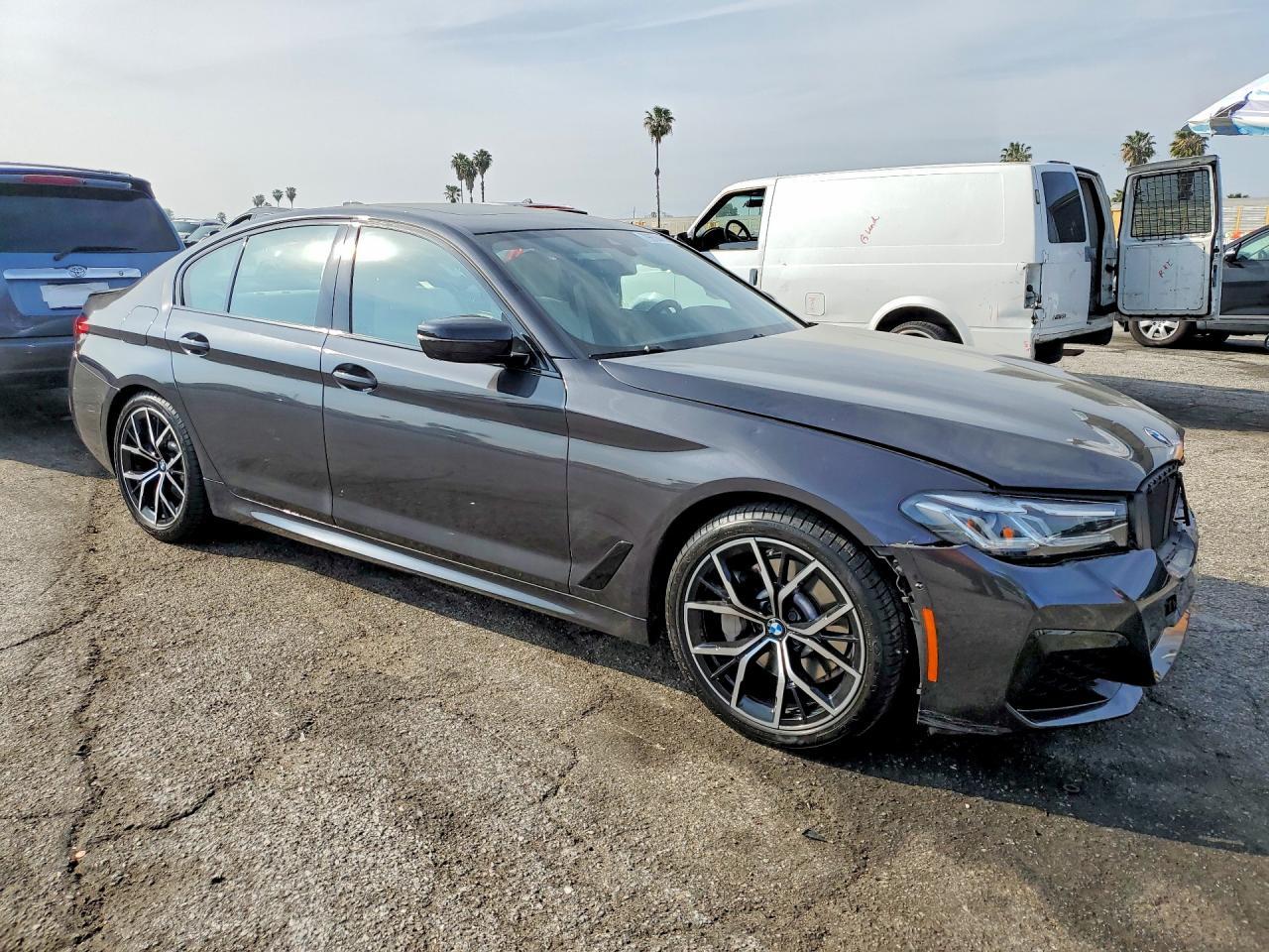 2023 BMW 530 i